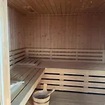 Aangenaam Op De Rijn, Woonboot, Inclusief Prive Sauna 보트호텔 알펜안덴라인