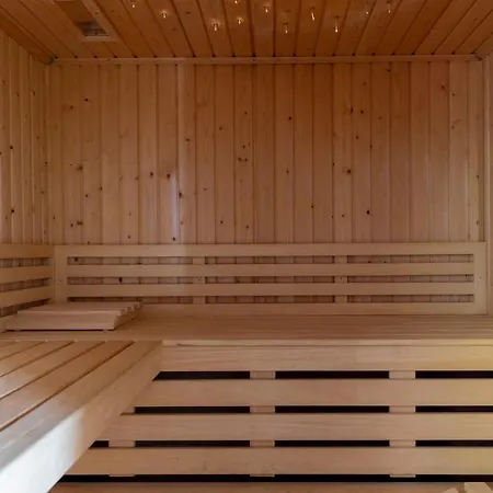Bådhotel Aangenaam Op De Rijn, Woonboot, Inclusief Prive Sauna Alphen aan den Rijn