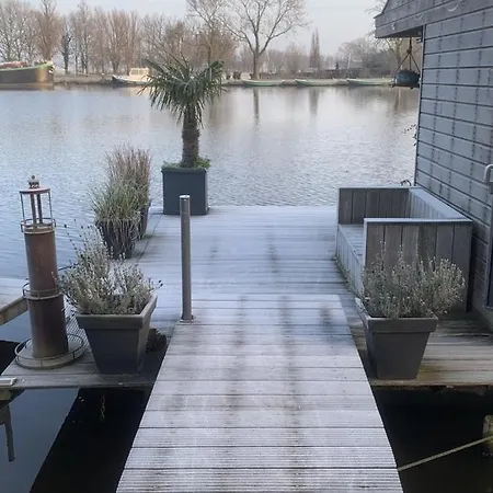 Aangenaam Op De Rijn, Woonboot, Inclusief Prive Sauna * Alphen aan den Rijn