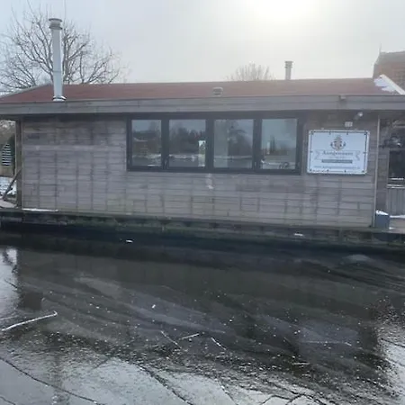 Aangenaam Op De Rijn, Woonboot, Inclusief Prive Sauna Alphen aan den Rijn