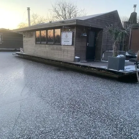 Aangenaam Op De Rijn, Woonboot, Inclusief Privé Sauna Alphen aan den Rijn