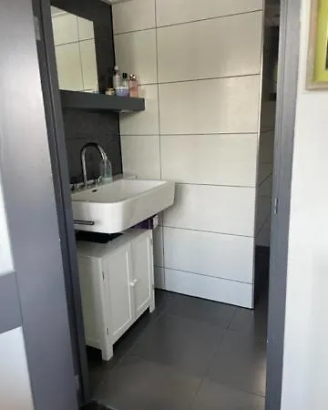 Aangenaam Op De Rijn, Woonboot, Inclusief Prive Sauna Båthotell *