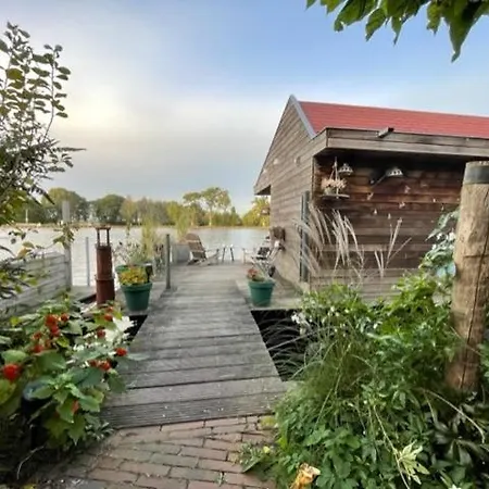 Aangenaam Op De Rijn, Woonboot, Inclusief Prive Sauna *