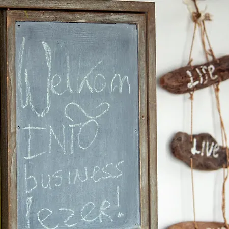 Aangenaam Op De Rijn, Woonboot, Inclusief Privé Sauna Hotel en barco Alphen aan den Rijn