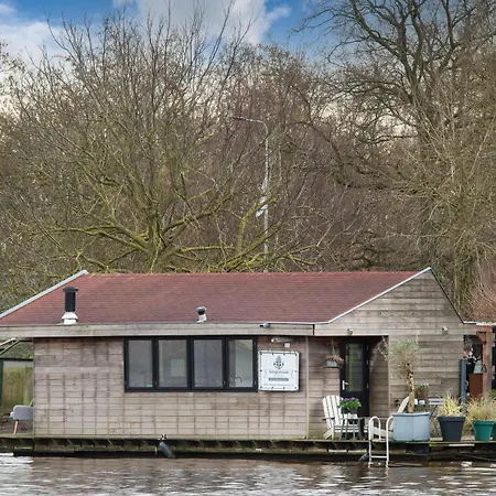 Hotel en barco Aangenaam Op De Rijn, Woonboot, Inclusief Privé Sauna