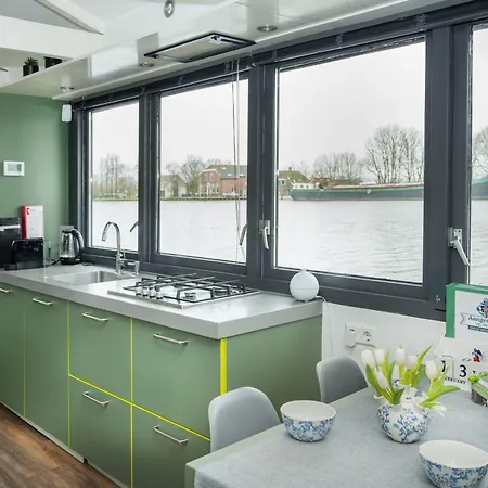 Aangenaam Op De Rijn, Woonboot, Inclusief Prive Sauna