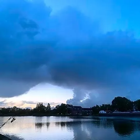Aangenaam Op De Rijn, Woonboot, Inclusief Prive Sauna