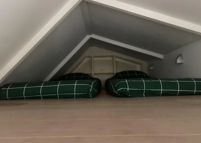 Aangenaam Op De Rijn, Woonboot, Inclusief Privé Sauna Hotel en barco *