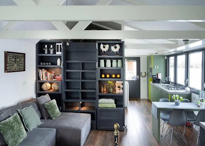 Aangenaam Op De Rijn, Woonboot, Inclusief Prive Sauna *