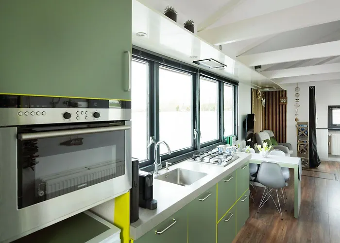 Aangenaam Op De Rijn, Woonboot, Inclusief Privé Sauna Alphen aan den Rijn