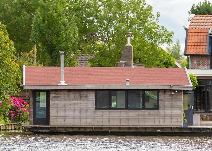 Aangenaam Op De Rijn, Woonboot, Inclusief Prive Sauna 船屋