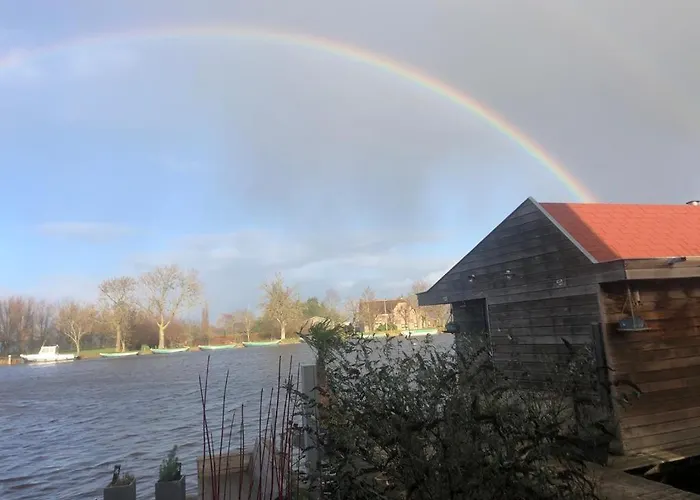 Aangenaam Op De Rijn, Woonboot, Inclusief Prive Sauna * 埃尔芬