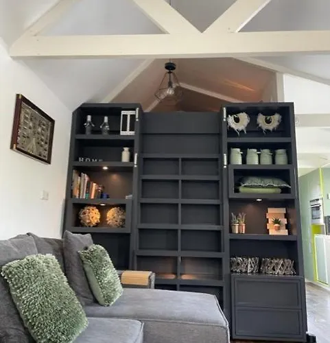 Aangenaam Op De Rijn, Woonboot, Inclusief Prive Sauna 船屋 埃尔芬